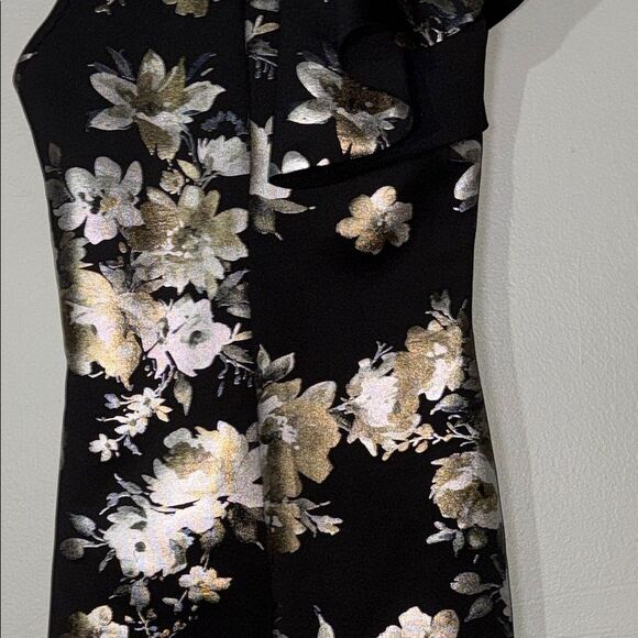 Black and Gold One Shoulder Bodycon Dress - Picture 11 of 15